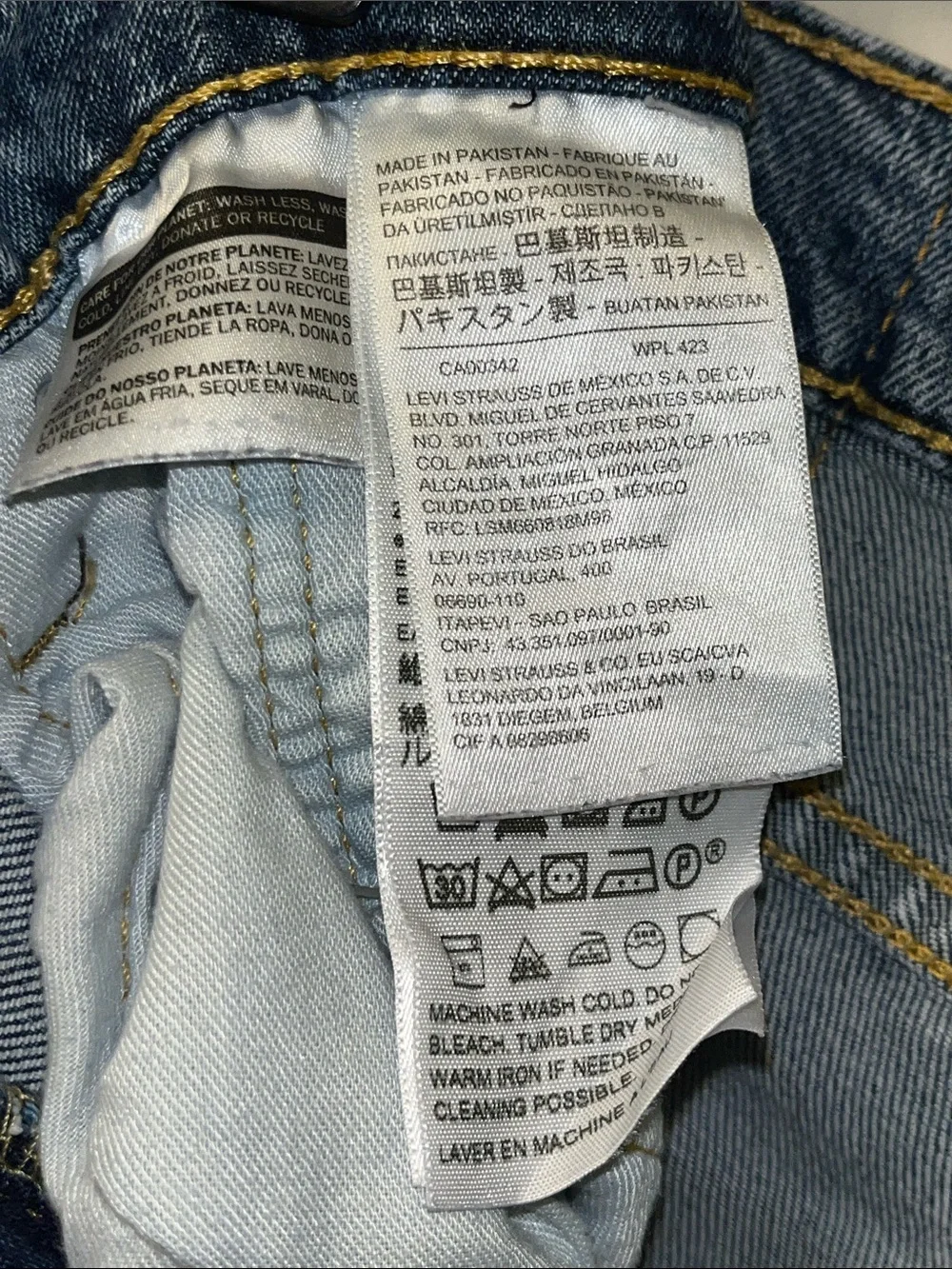 Levis pre owned